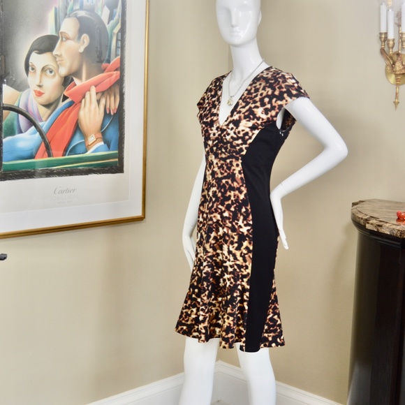 🆕🏷️ROBERTO CAVALLI Animal Print V-Neck Sheath Dress – Size 8 / EU 46 🇮🇹 - Picture 4 of 13